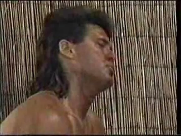 বিপরীতমুখী দানব মোরগ, বাঁড়ার পাগল, বাস্তব কালো পর্ণ.