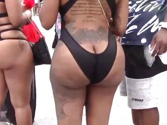 মিয়ামি মেমোরিয়াল ডে ইবোনি হেনতাই 2016 ইবোনি।