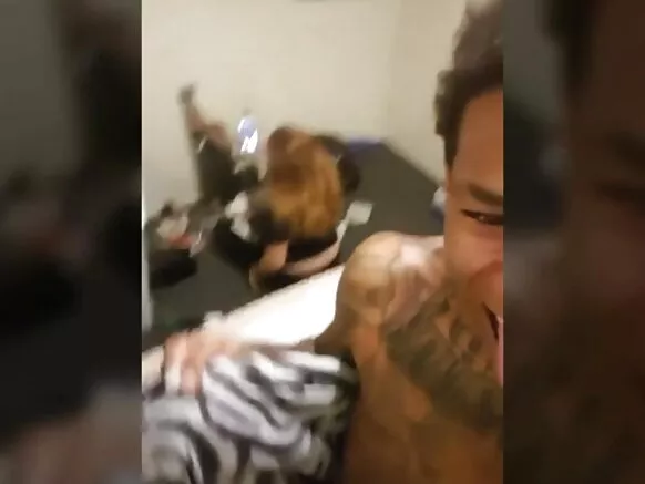 তার অপেশাদার মোটা আবলুস নগ্ন বন্ধু ঘড়ি যখন আন্তঃজাতিক যৌনতা.