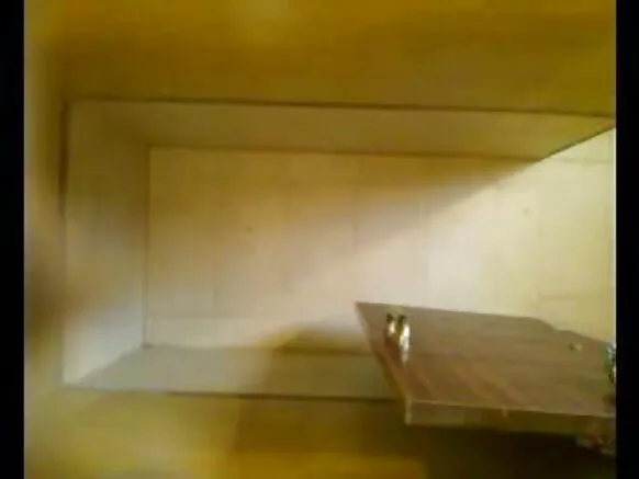 আবলুস মা উলঙ্গ ব্রা পরে.