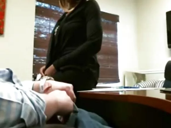 সুন্দরী কালো নগ্ন নারীদের ঘরে আনা সহজ কাজ নয়।