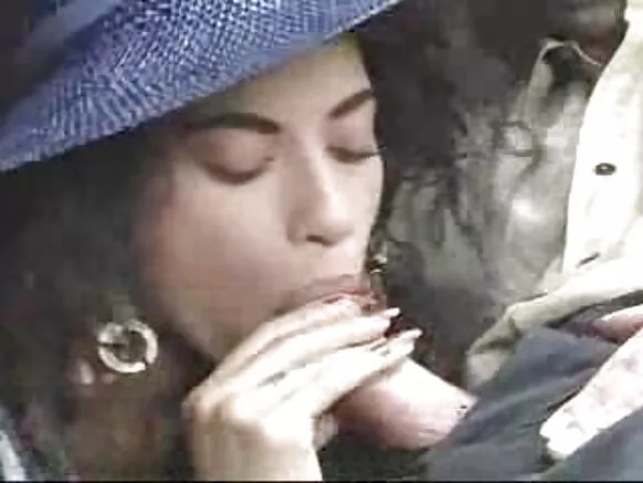 জুলিয়া চ্যানেল, হিচাইকার, পর্নস্টার, কালো পর্ণস্টার।