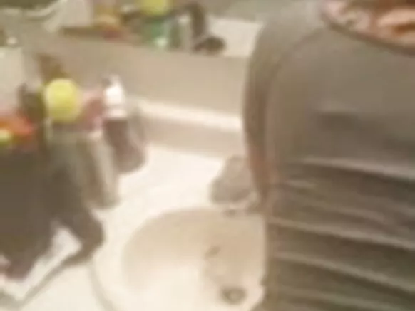 ভারতীয় দেশি বাথরুমে বড় কালো শিশ্ন এবং বাঁড়া চোদা।